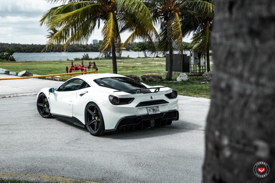  Ferrari 488 GTB on Vossen Wheels (M-X5) 2018 года  (фото 18 из 22)